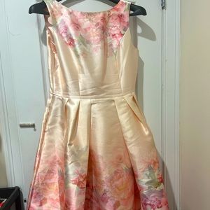 Chi chi London dress